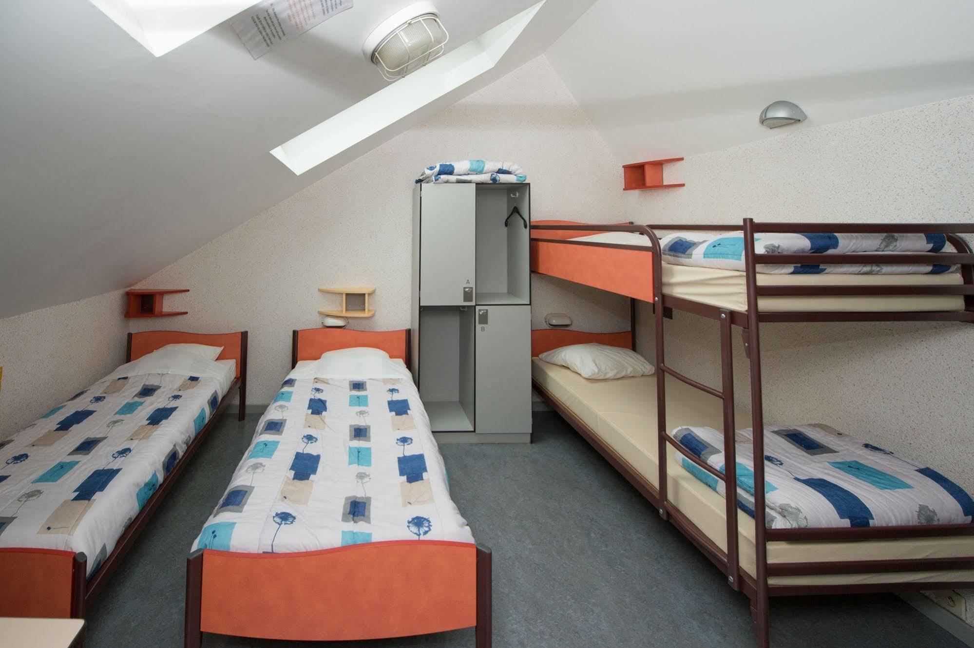 Auberge De Jeunesse De La Roche - Champlon Tenneville Екстер'єр фото